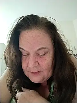 Yaya Mineira online show from October 10, 3:33 pm