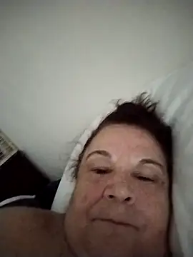 Yaya Mineira online show from November 3, 8:26 am