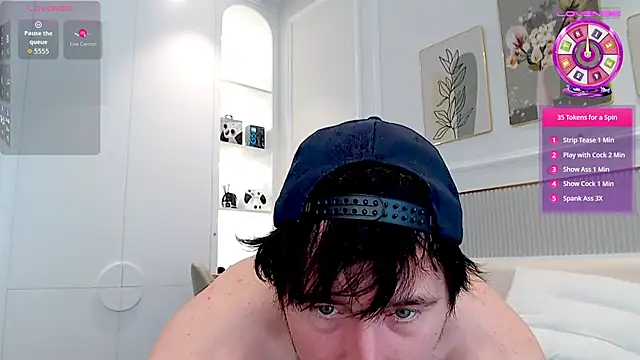 Snapshot of mr_smithh91 chatting on February 7, 8:29 am mr smithh91 online show from February 7, 8:29 am