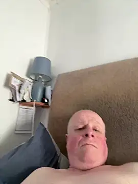 Snapshot of locallad88 chatting on February 16, 4:03 pm locallad88 online show from February 16, 4:03 pm