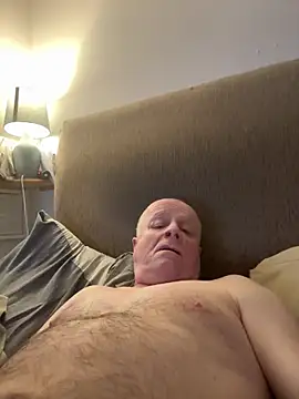 Snapshot of locallad88 chatting on February 19, 9:44 pm locallad88 online show from February 19, 9:44 pm