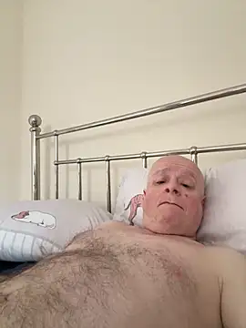 Snapshot of locallad88 chatting on March 10, 8:08 am locallad88 online show from March 10, 8:08 am