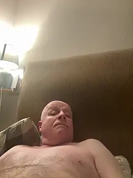 Snapshot of locallad88 chatting on March 15, 12:49 am locallad88 online show from March 15, 12:49 am