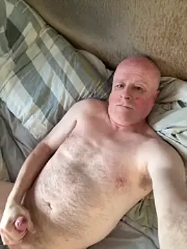 Snapshot of locallad88 chatting on March 17, 4:54 pm locallad88 online show from March 17, 4:54 pm