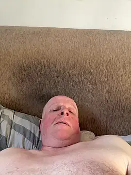 Snapshot of locallad88 chatting on March 19, 4:33 pm locallad88 online show from March 19, 4:33 pm