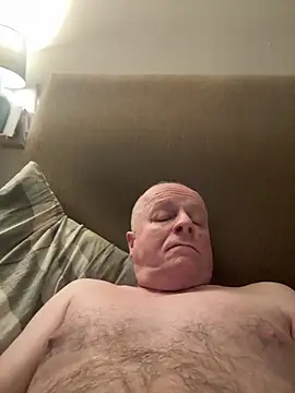 Snapshot of locallad88 chatting on March 26, 11:32 pm locallad88 online show from March 26, 11:32 pm