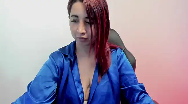 madelaine blosson online show from December 3, 12:16 pm