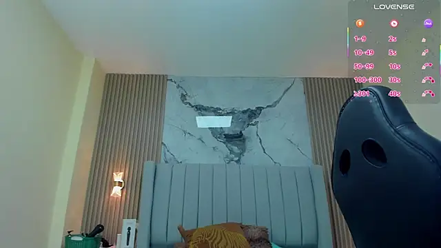 Snapshot of MAGIEVANS1 chatting on October 10, 12:37 pm MAGIEVANS1 online show from October 10, 12:37 pm