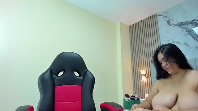 Snapshot of MAGIEVANS1 chatting on October 20, 12:38 pm MAGIEVANS1 online show from October 20, 12:38 pm