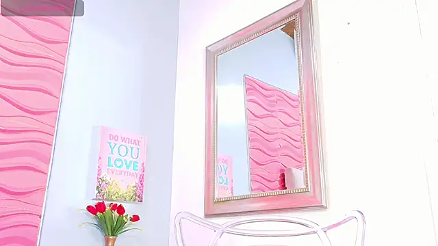 Snapshot of _Valeria_Brown chatting on March 1, 8:42 pm Valeria Brown online show from March 1, 8:42 pm