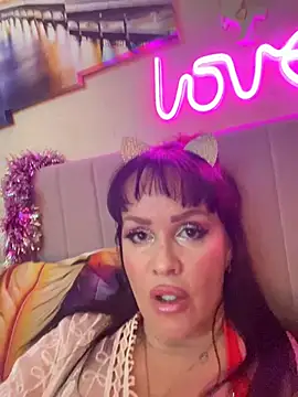 Snapshot of Lolaley2 chatting on February 21, 4:52 pm Lolaley2 online show from February 21, 4:52 pm