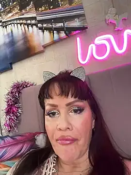 Snapshot of Lolaley2 chatting on February 23, 10:56 am Lolaley2 online show from February 23, 10:56 am