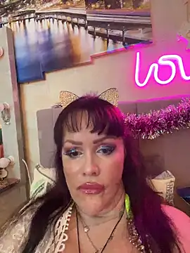 Snapshot of Lolaley2 chatting on March 1, 8:38 am Lolaley2 online show from March 1, 8:38 am