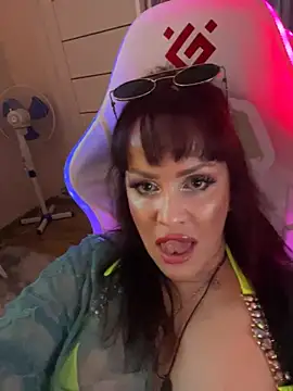 Snapshot of Lolaley2 chatting on March 7, 10:12 am Lolaley2 online show from March 7, 10:12 am