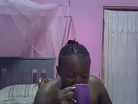 Snapshot of Ebonyceline chatting on December 21, 5:14 am Ebonyceline online show from December 21, 5:14 am