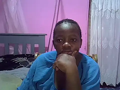 Snapshot of Ebonyceline chatting on December 21, 1:53 pm Ebonyceline online show from December 21, 1:53 pm