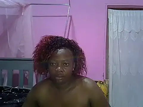 Snapshot of Ebonyceline chatting on December 31, 2:40 am Ebonyceline online show from December 31, 2:40 am