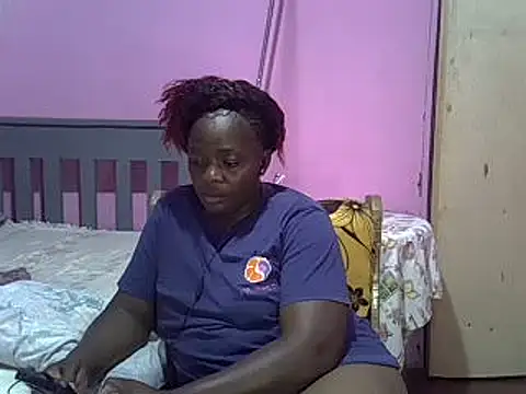 Snapshot of Ebonyceline chatting on January 16, 10:12 pm Ebonyceline online show from January 16, 10:12 pm