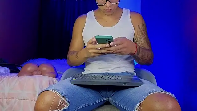 TomLover 12 online show from October 8, 12:19 am