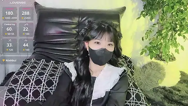 Snapshot of Mya_Lee chatting on December 30, 6:27 pm Mya Lee online show from December 30, 6:27 pm