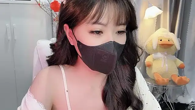 Snapshot of Mya_Lee chatting on January 24, 4:17 pm Mya Lee online show from January 24, 4:17 pm