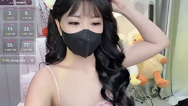 Snapshot of Mya_Lee chatting on January 29, 4:52 pm Mya Lee online show from January 29, 4:52 pm