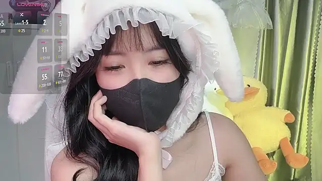 Snapshot of Mya_Lee chatting on February 13, 4:28 pm Mya Lee online show from February 13, 4:28 pm