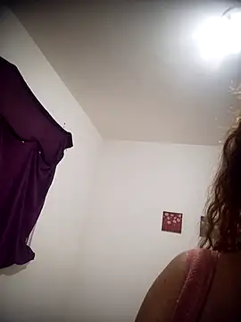 CASADASIGILO2 online show from July 7, 9:52 pm