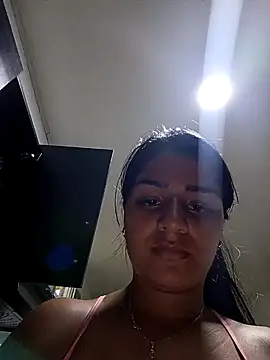 Snapshot of AnnRosse18 chatting on January 4, 10:34 pm AnnRosse18 online show from January 4, 10:34 pm