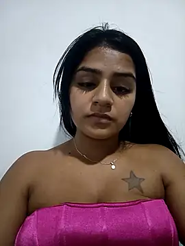 Snapshot of AnnRosse18 chatting on January 12, 11:47 pm AnnRosse18 online show from January 12, 11:47 pm