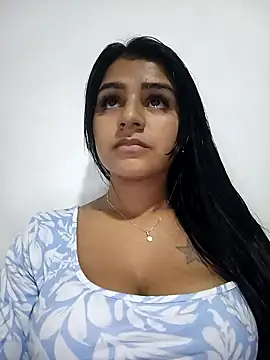 Snapshot of AnnRosse18 chatting on January 17, 2:39 pm AnnRosse18 online show from January 17, 2:39 pm