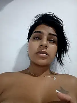 Snapshot of AnnRosse18 chatting on January 22, 7:24 pm AnnRosse18 online show from January 22, 7:24 pm