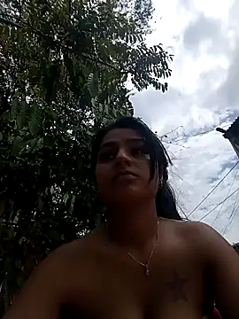 Snapshot of AnnRosse18 chatting on January 23, 5:31 pm AnnRosse18 online show from January 23, 5:31 pm