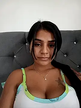 Snapshot of AnnRosse18 chatting on February 8, 3:53 pm AnnRosse18 online show from February 8, 3:53 pm