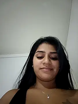 Snapshot of AnnRosse18 chatting on February 9, 8:22 am AnnRosse18 online show from February 9, 8:22 am