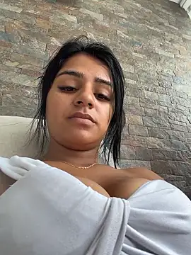Snapshot of AnnRosse18 chatting on January 7, 3:03 pm AnnRosse18 online show from January 7, 3:03 pm