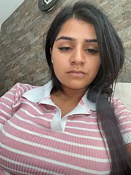 Snapshot of AnnRosse18 chatting on May 14, 6:26 pm AnnRosse18 online show from May 14, 6:26 pm
