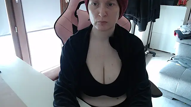 Snapshot of Exotic-Desire chatting on March 23, 10:19 am Exotic-Desire online show from March 23, 10:19 am