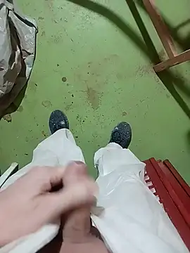 Snapshot of GeilerSchweizer chatting on January 12, 10:09 am GeilerSchweizer online show from January 12, 10:09 am