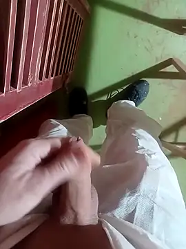 Snapshot of GeilerSchweizer chatting on January 15, 11:37 am GeilerSchweizer online show from January 15, 11:37 am