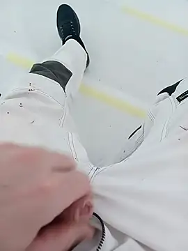 Snapshot of GeilerSchweizer chatting on February 3, 11:26 am GeilerSchweizer online show from February 3, 11:26 am