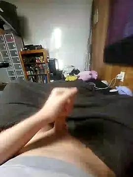 Snapshot of whitestroker chatting on December 20, 9:00 pm whitestroker online show from December 20, 9:00 pm