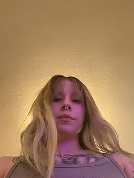 BiancaValentina online show from June 19, 5:45 am
