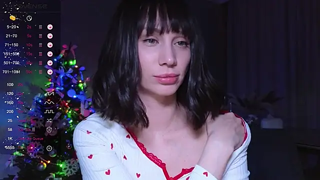 Alice Wonders online show from December 21, 6:59 pm