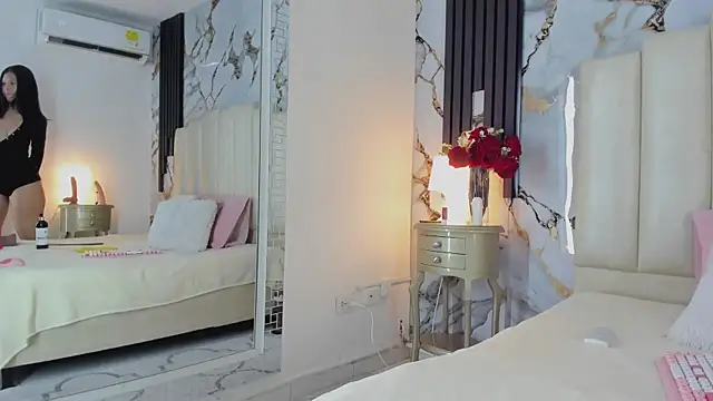 Snapshot of lulumars chatting on March 27, 8:48 am lulumars online show from March 27, 8:48 am