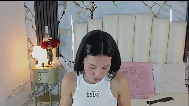 lulumars online show from May 21, 4:52 am