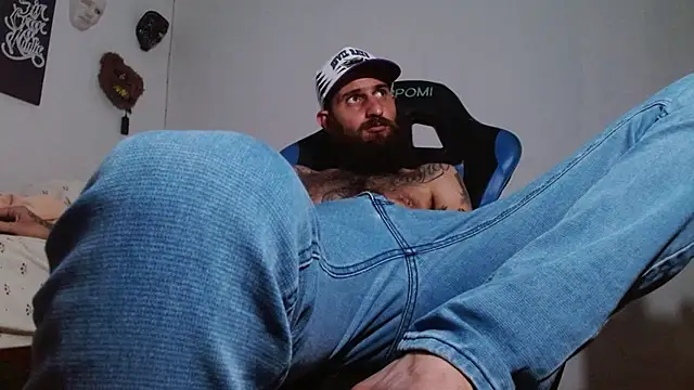 Snapshot of Tatted21xxx chatting on April 20, 6:53 pm Tatted21xxx online show from April 20, 6:53 pm
