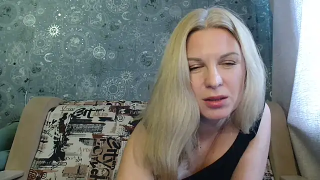 BlondeFox online show from October 13, 4:23 am