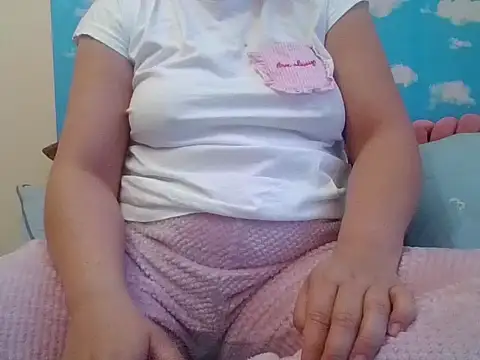 RealLittleRedRidingHood online show from March 31, 5:24 pm