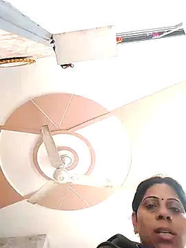 Snapshot of Manmohini123 chatting on February 4, 4:59 am Manmohini123 online show from February 4, 4:59 am